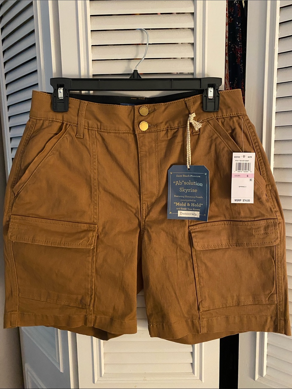 Democracy Skyrise Cargo Shorts in brown. Available in size 6 and size 10